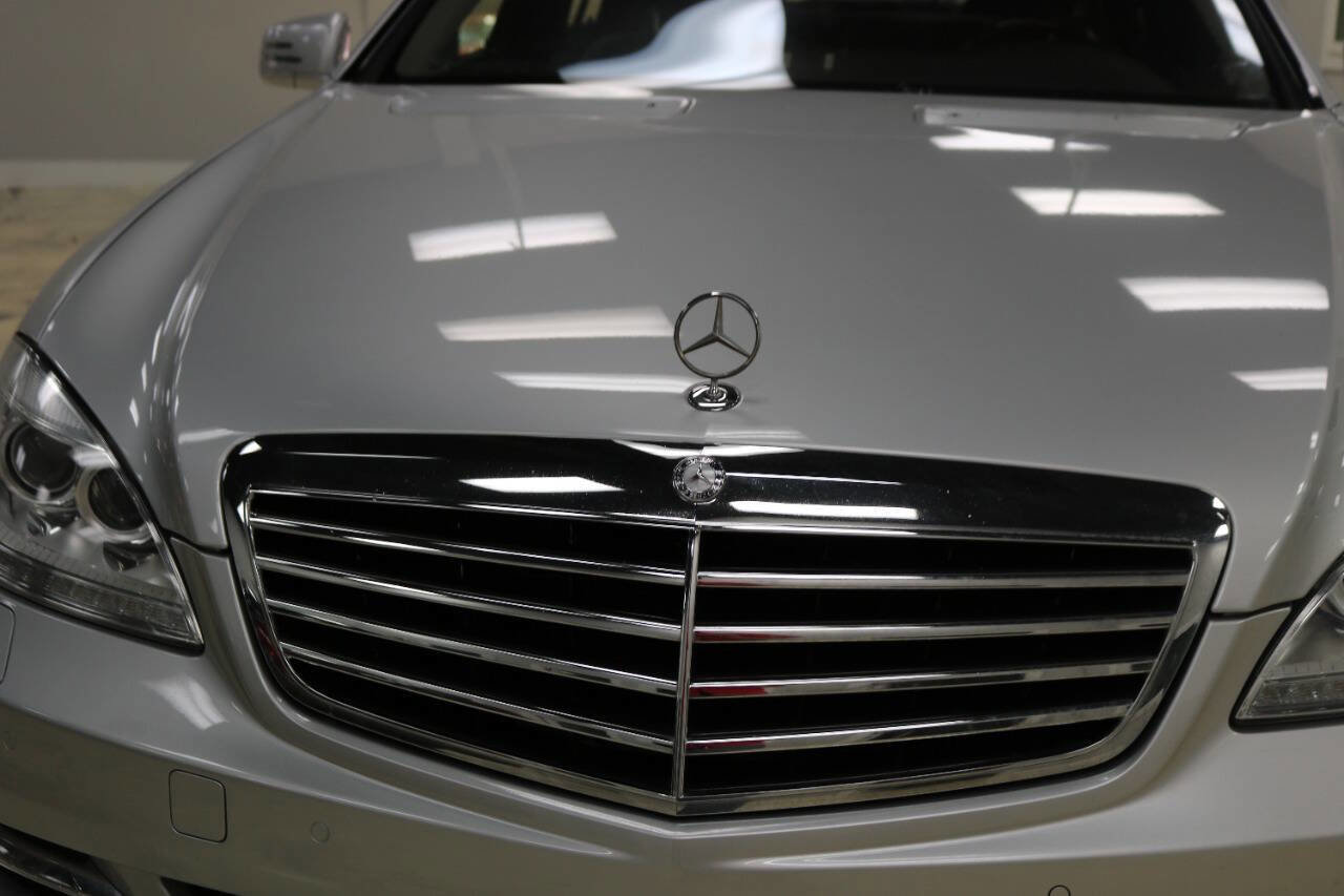 Used 2013 Mercedes-Benz S 550 4MATIC image 9