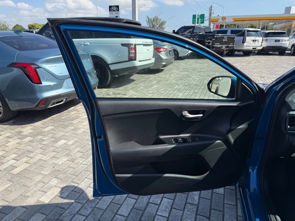 Used 2022 Kia Rio S image 24