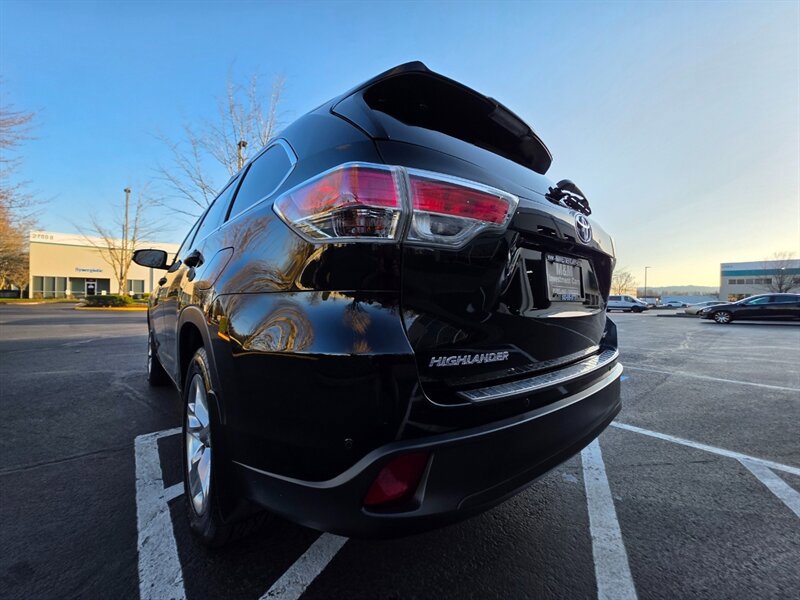Used 2015 Toyota Highlander Limited Platinum image 11