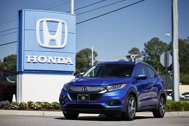 Used 2021 Honda HR-V EX image 1