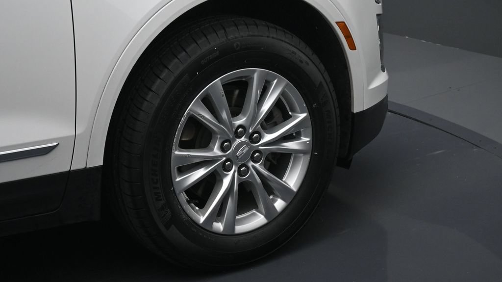 Certified 2024 Cadillac XT5 Luxury FWD image 6