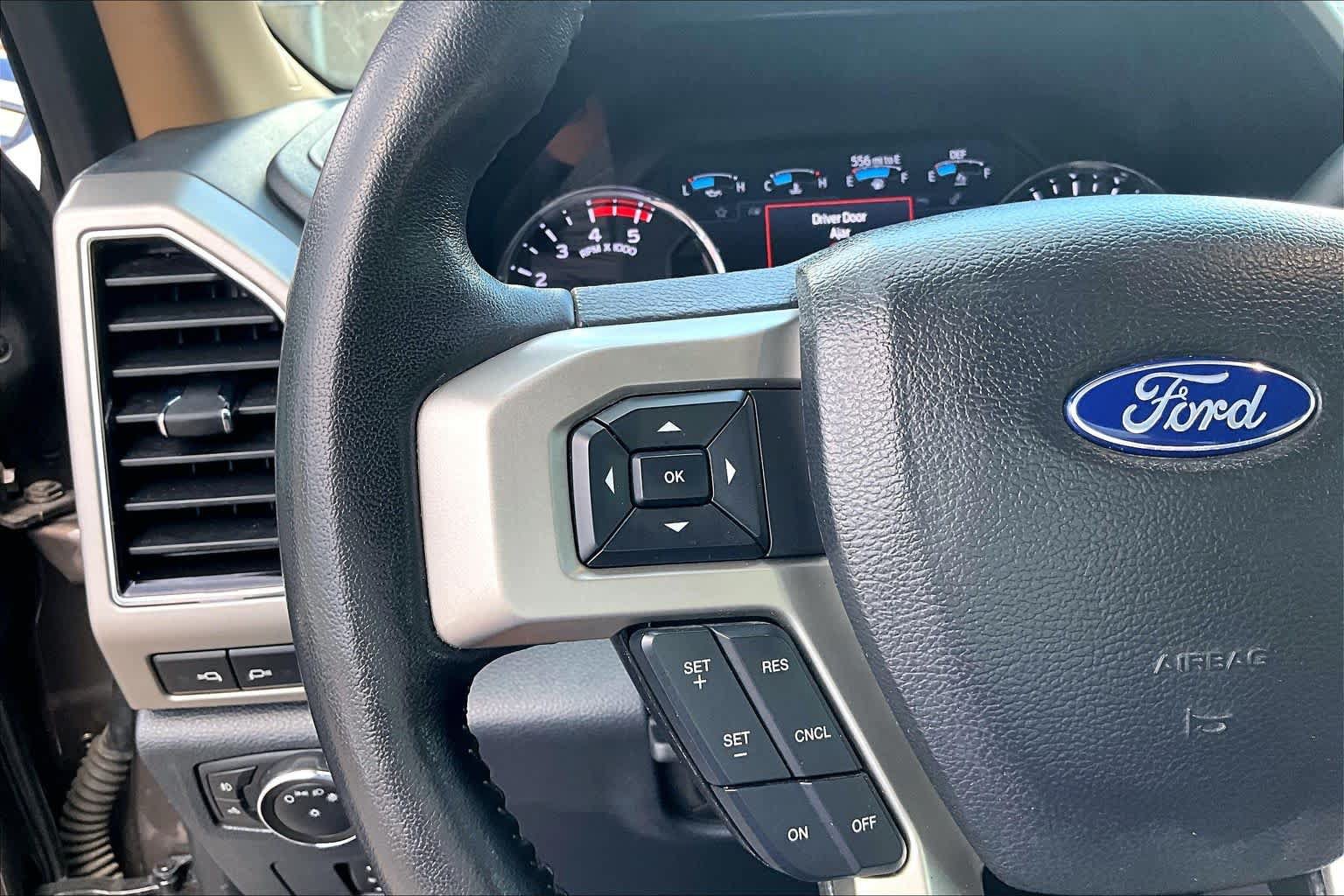 Certified 2022 Ford F350 Lariat AWD/4WD image 24