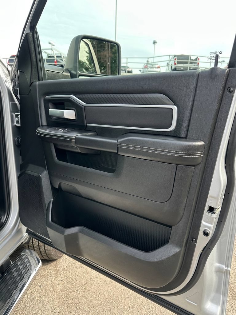 Used 2026 RAM 2500 Big Horn AWD/4WD image 33