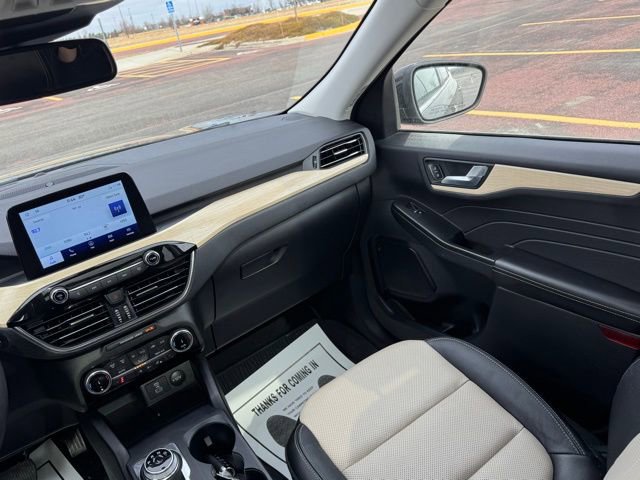 Used 2022 Ford Escape Titanium w/ Titanium Elite Package image 15