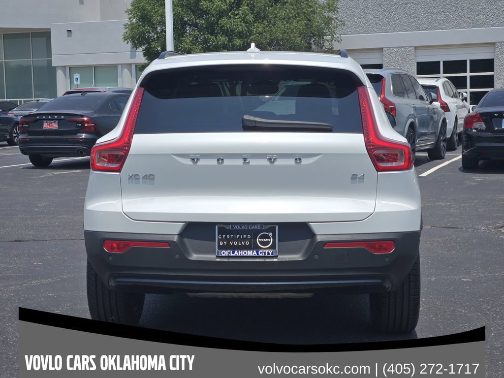 Certified 2023 Volvo XC40 B4 Plus w/ Driver Assist Package FWD image 6