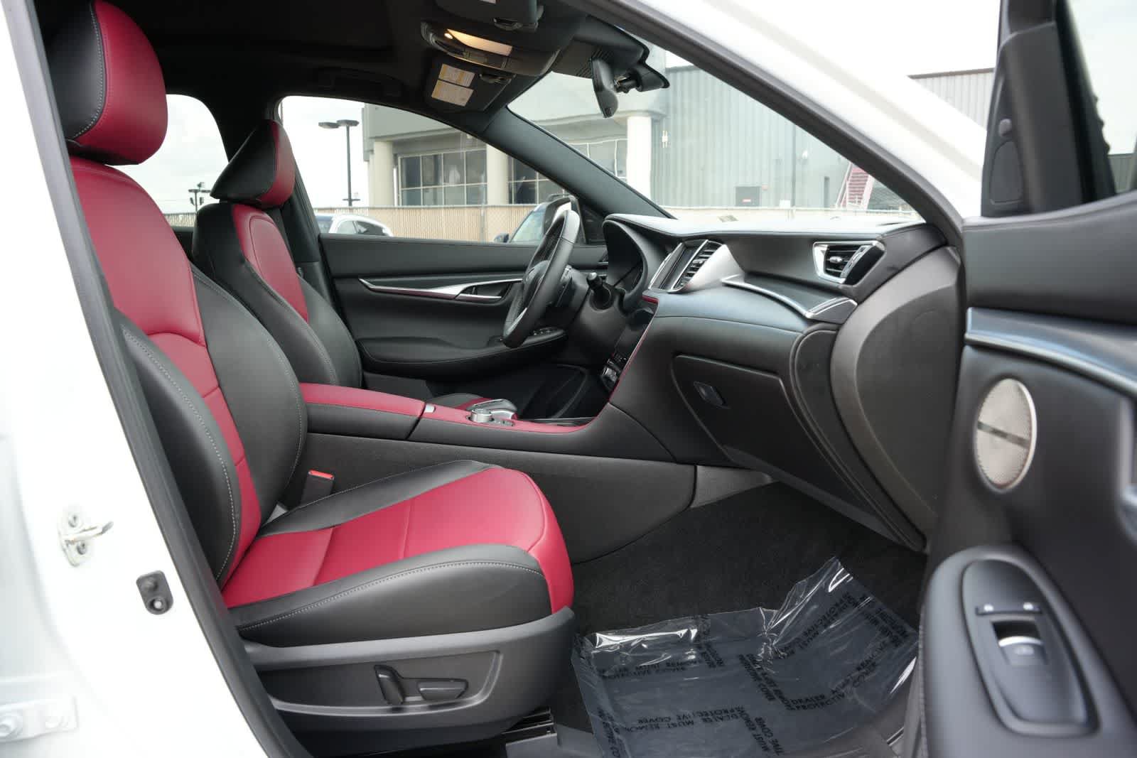 Certified 2025 INFINITI QX50 Sport AWD/4WD image 23