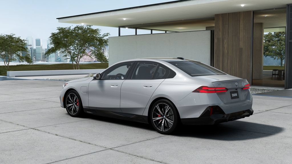 New 2027 BMW 550e xDrive AWD/4WD image 2