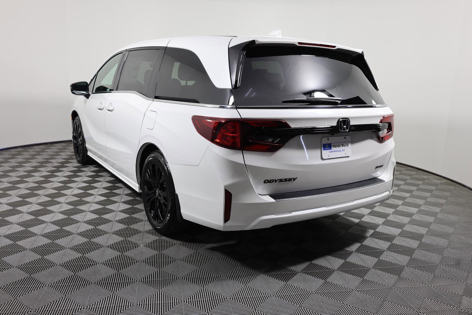 Used 2026 Honda Odyssey Sport-L image 6