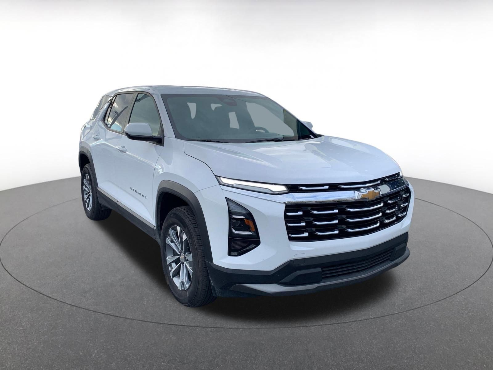 Used 2025 Chevrolet Equinox LT image 1