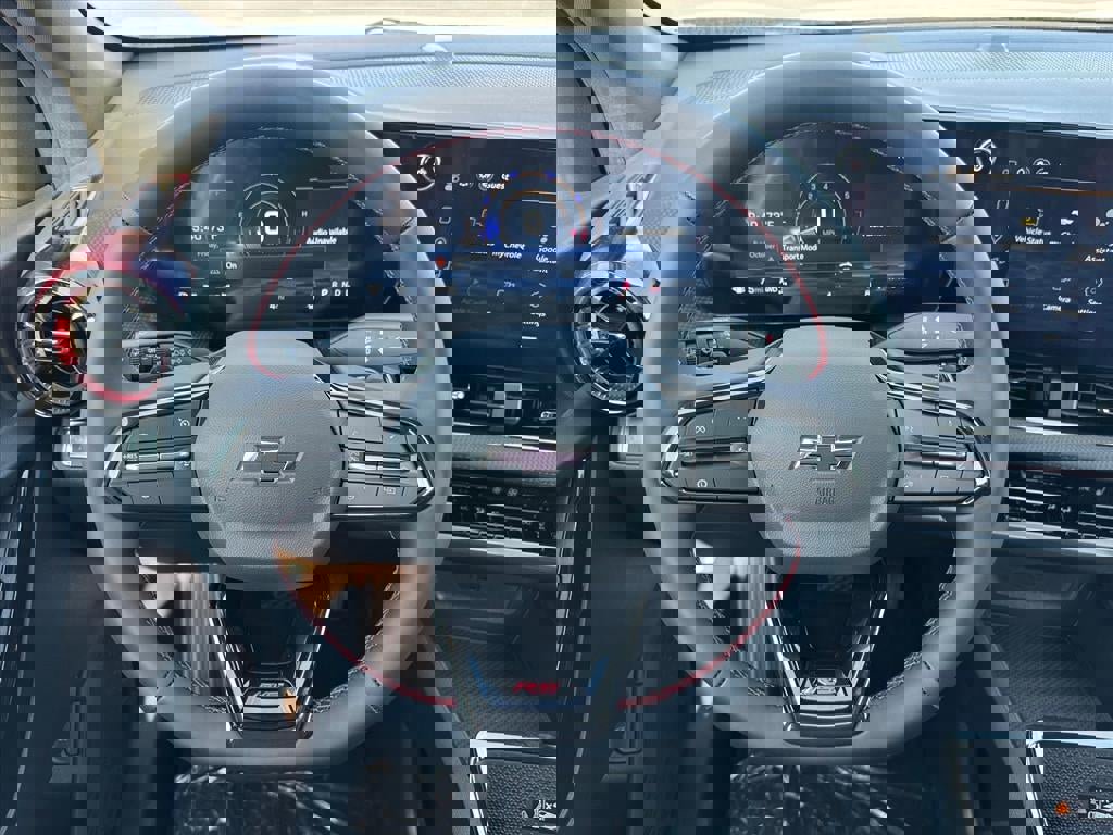 New 2026 Chevrolet Equinox RS w/ LPO, Floor Liner Package image 7