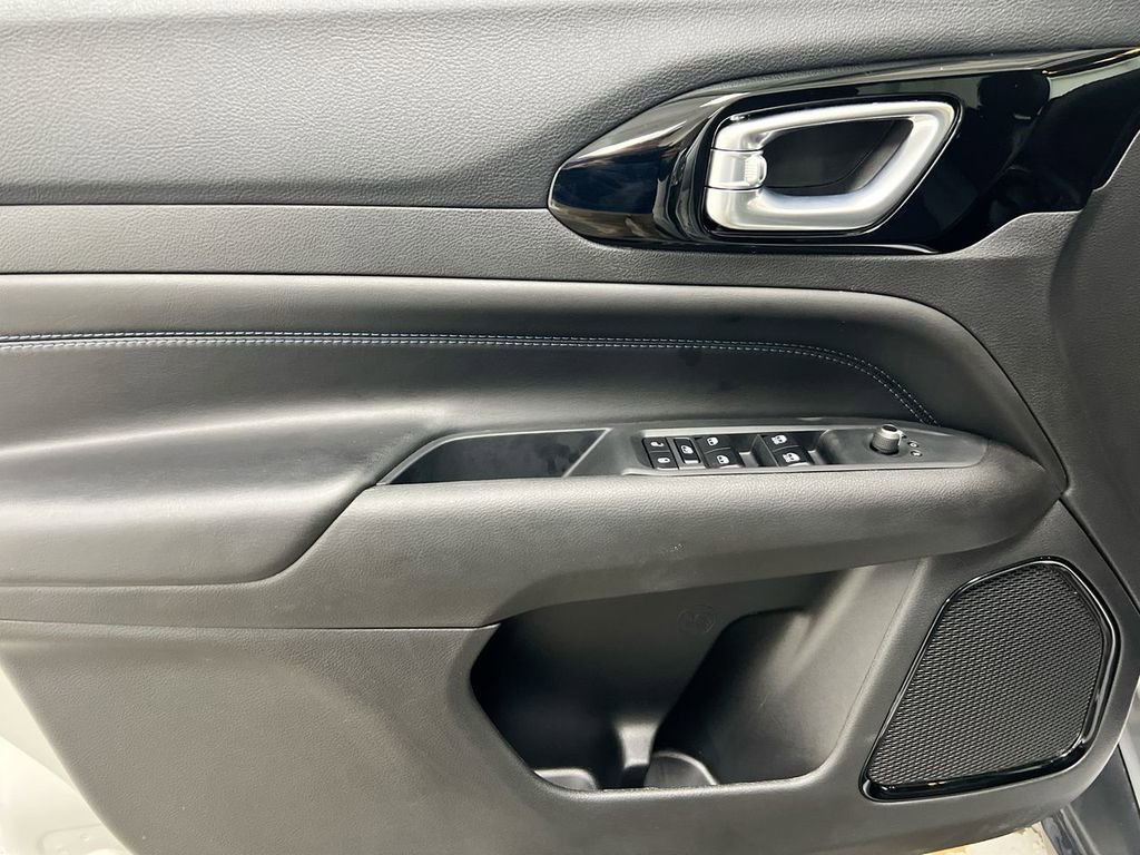 New 2026 Jeep Compass Latitude image 20