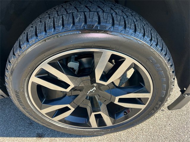 Used 2019 Chevrolet Suburban Premier image 12