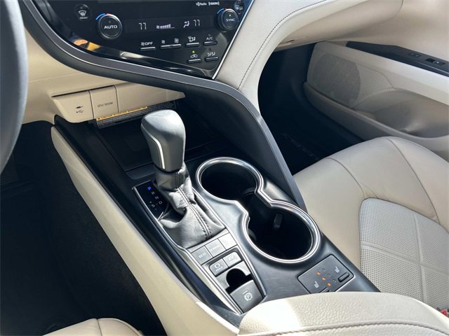 Used 2018 Toyota Camry XLE image 26