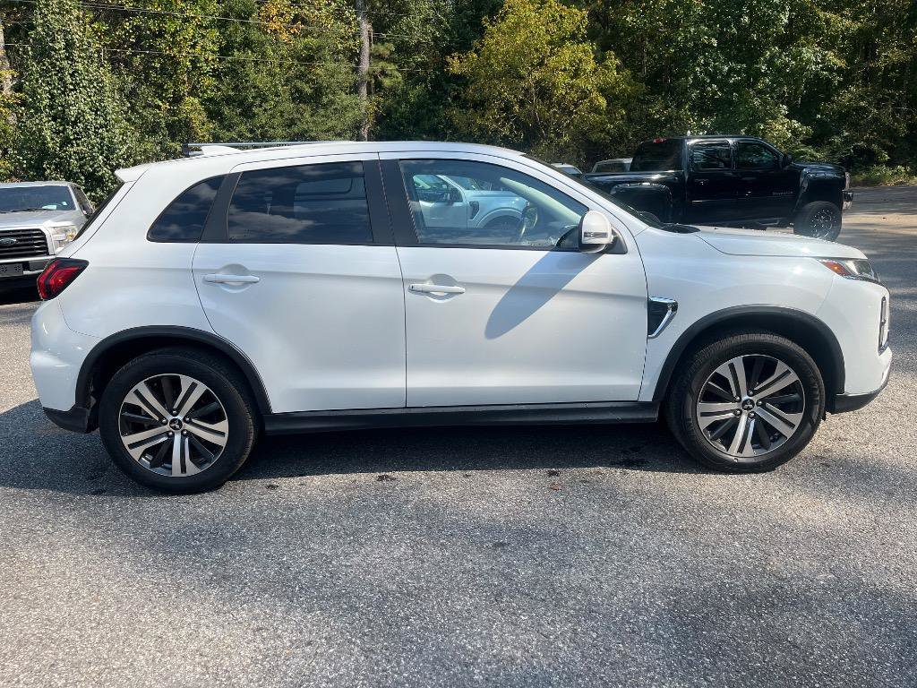 Used 2020 Mitsubishi Outlander Sport SE FWD image 4