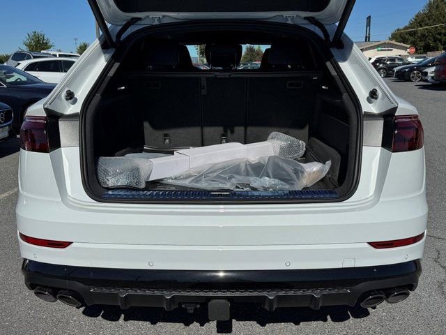 New 2026 Audi SQ8 Prestige image 17