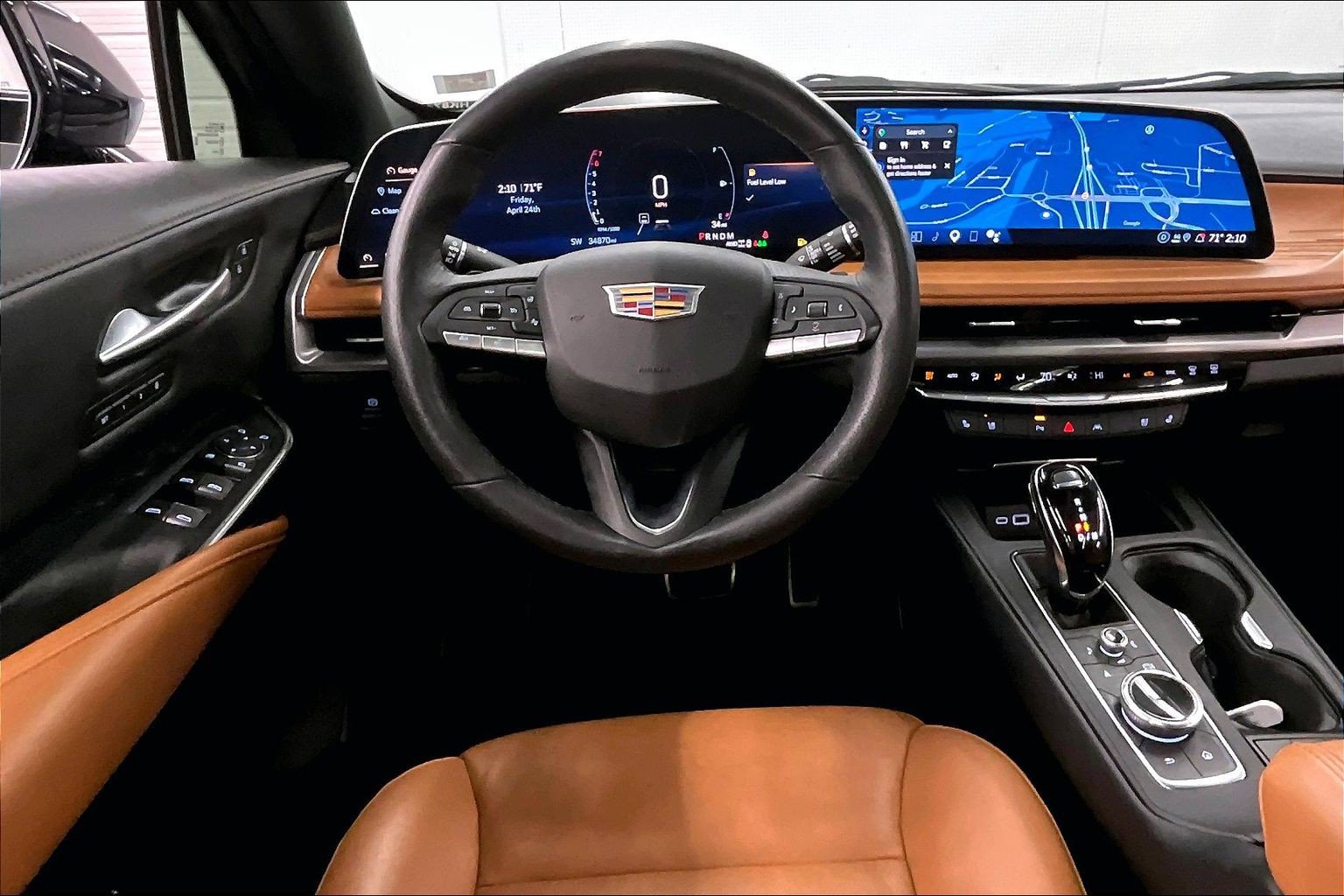 Used 2025 Cadillac XT4 Sport AWD/4WD image 6