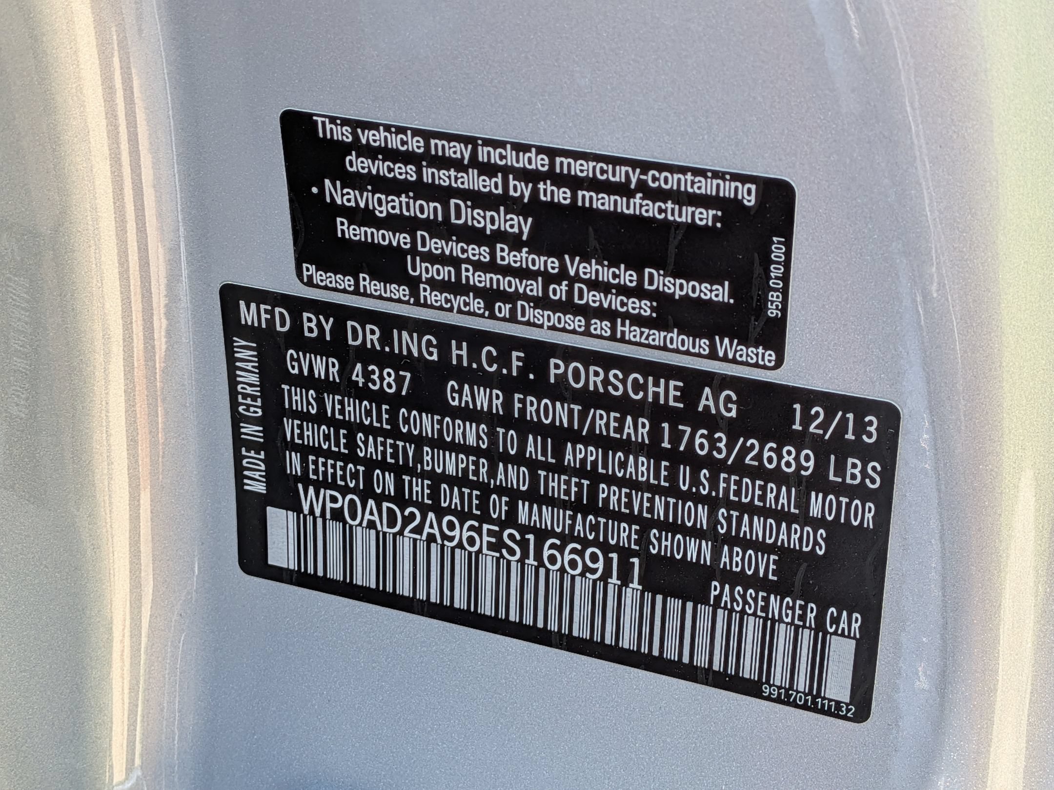 Certified 2014 Porsche 911 Turbo S AWD/4WD image 32