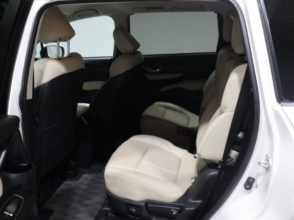Used 2023 Subaru Ascent Limited AWD/4WD image 17