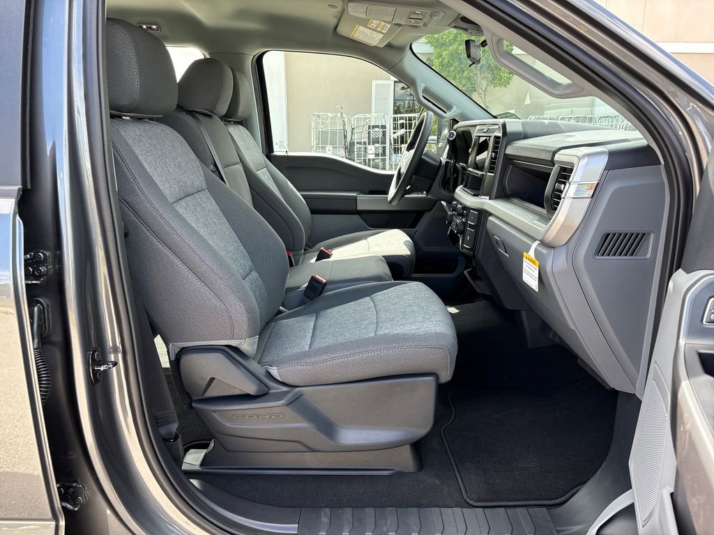 Certified 2026 Ford F250 XL w/ STX Appearance Package image 7