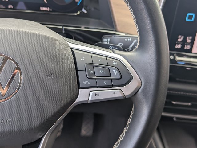 Used 2024 Volkswagen Atlas SE AWD/4WD image 23
