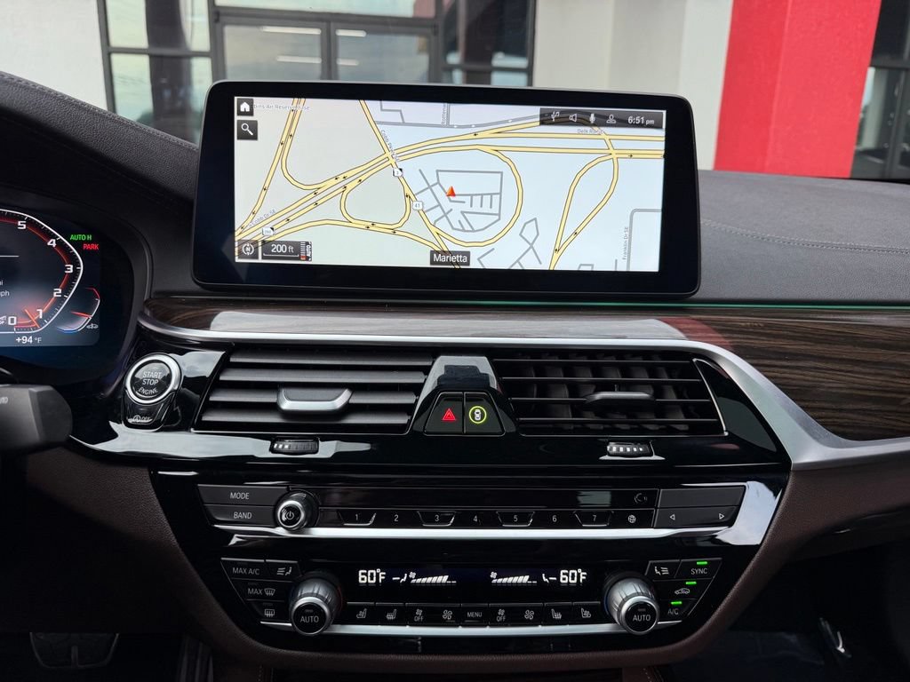Used 2022 BMW M550i xDrive w/ Dynamic Handling Package AWD/4WD image 21