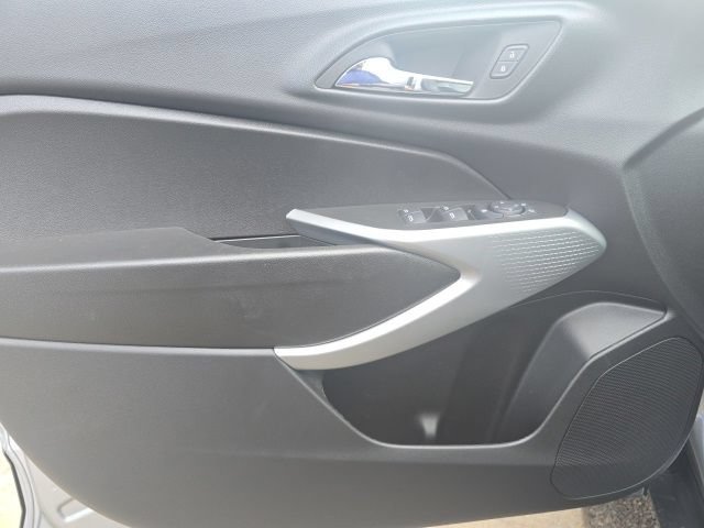 New 2026 Chevrolet Trax RS w/ Driver Confidence Package FWD image 14