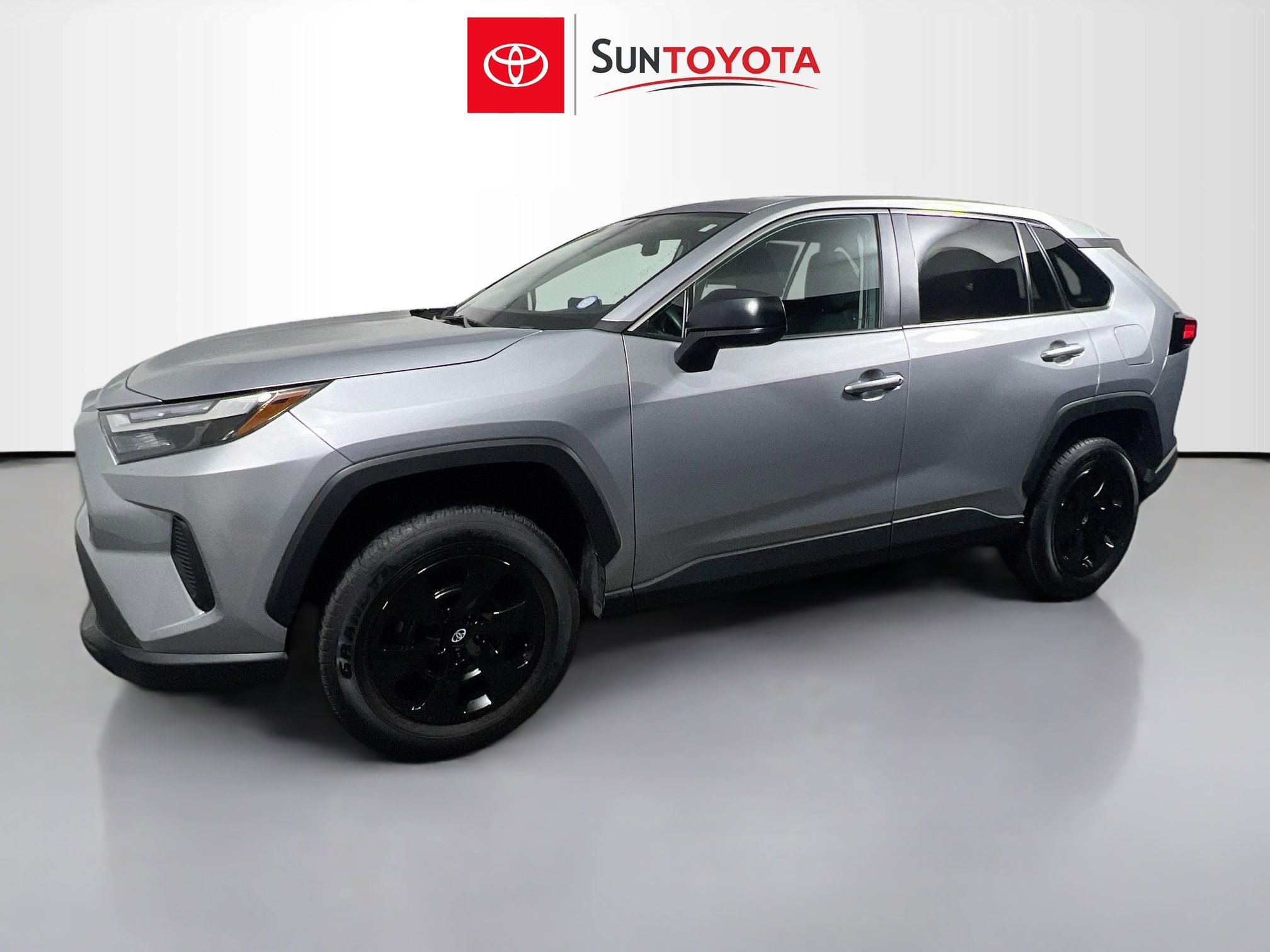 Used 2025 Toyota RAV4 LE image 9