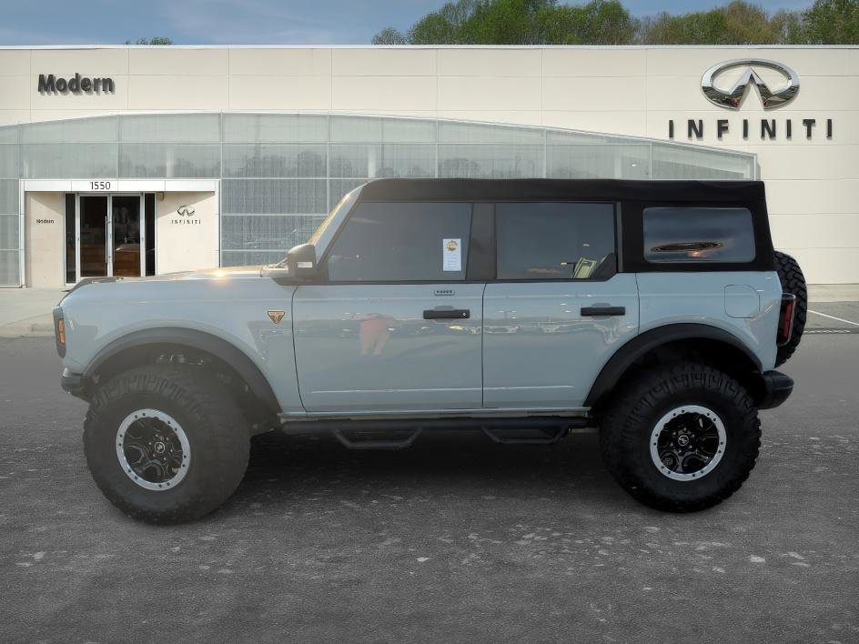 Used 2022 Ford Bronco Badlands image 6