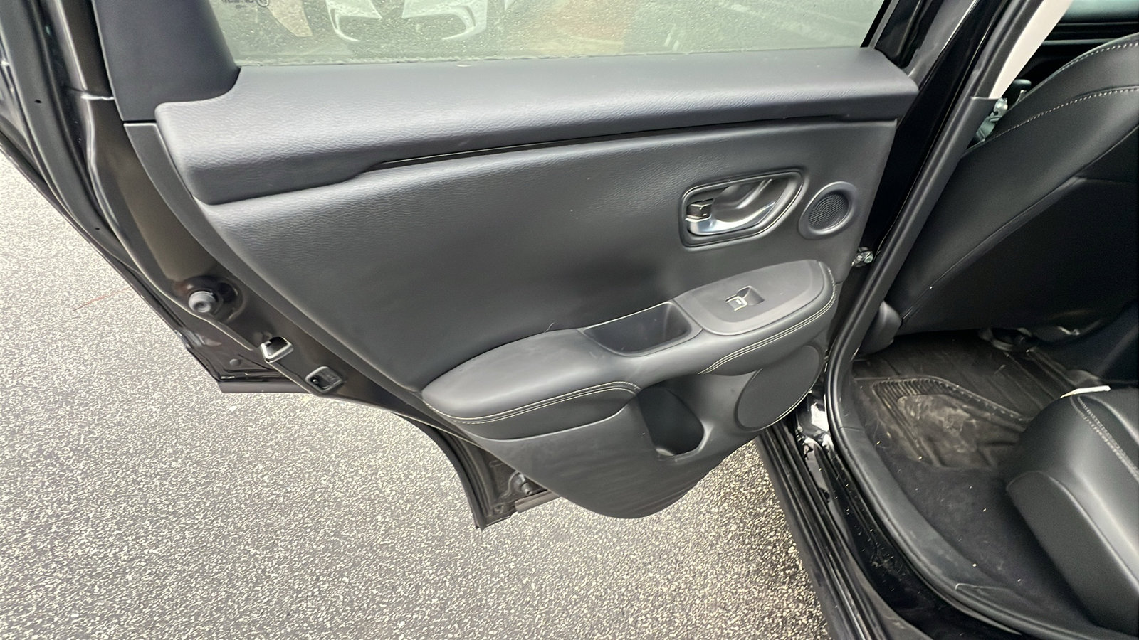 Used 2026 Honda HR-V EX-L image 24