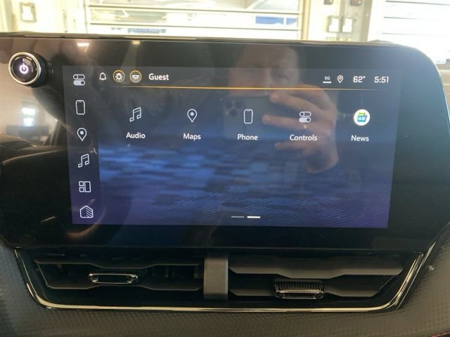New 2026 Chevrolet Equinox RS w/ Convenience Package III AWD/4WD image 19