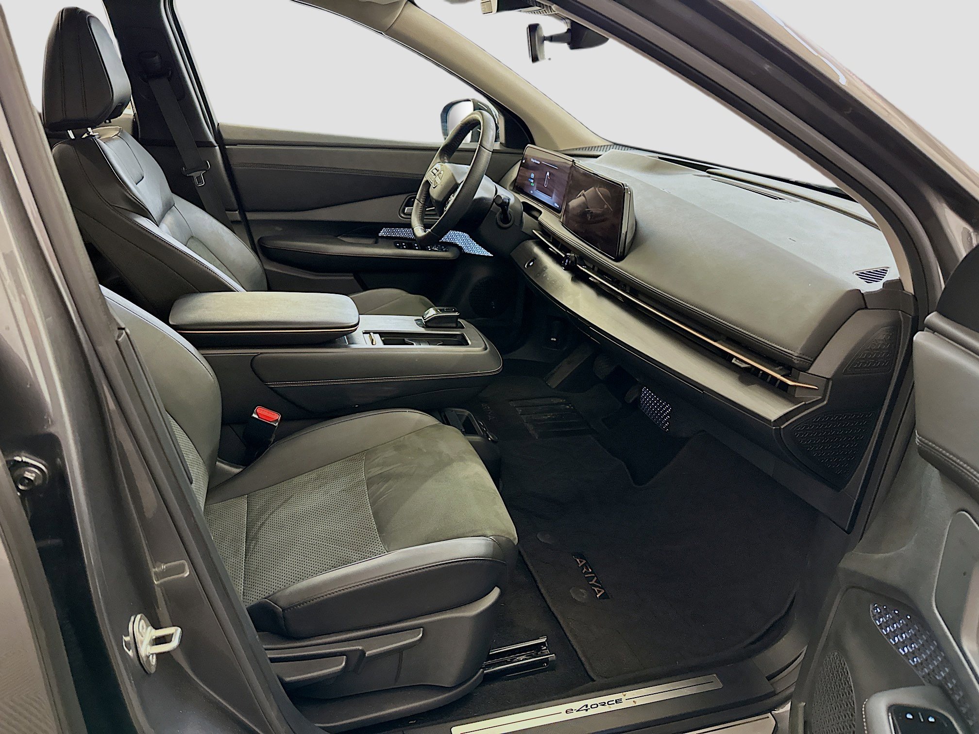 Used 2024 Nissan Ariya ENGAGE+ image 32