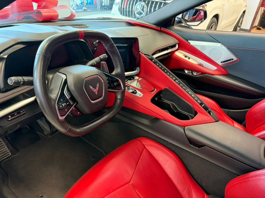 Used 2021 Chevrolet Corvette Stingray Preferred Cpe w/ Engine Appearance Package image 24