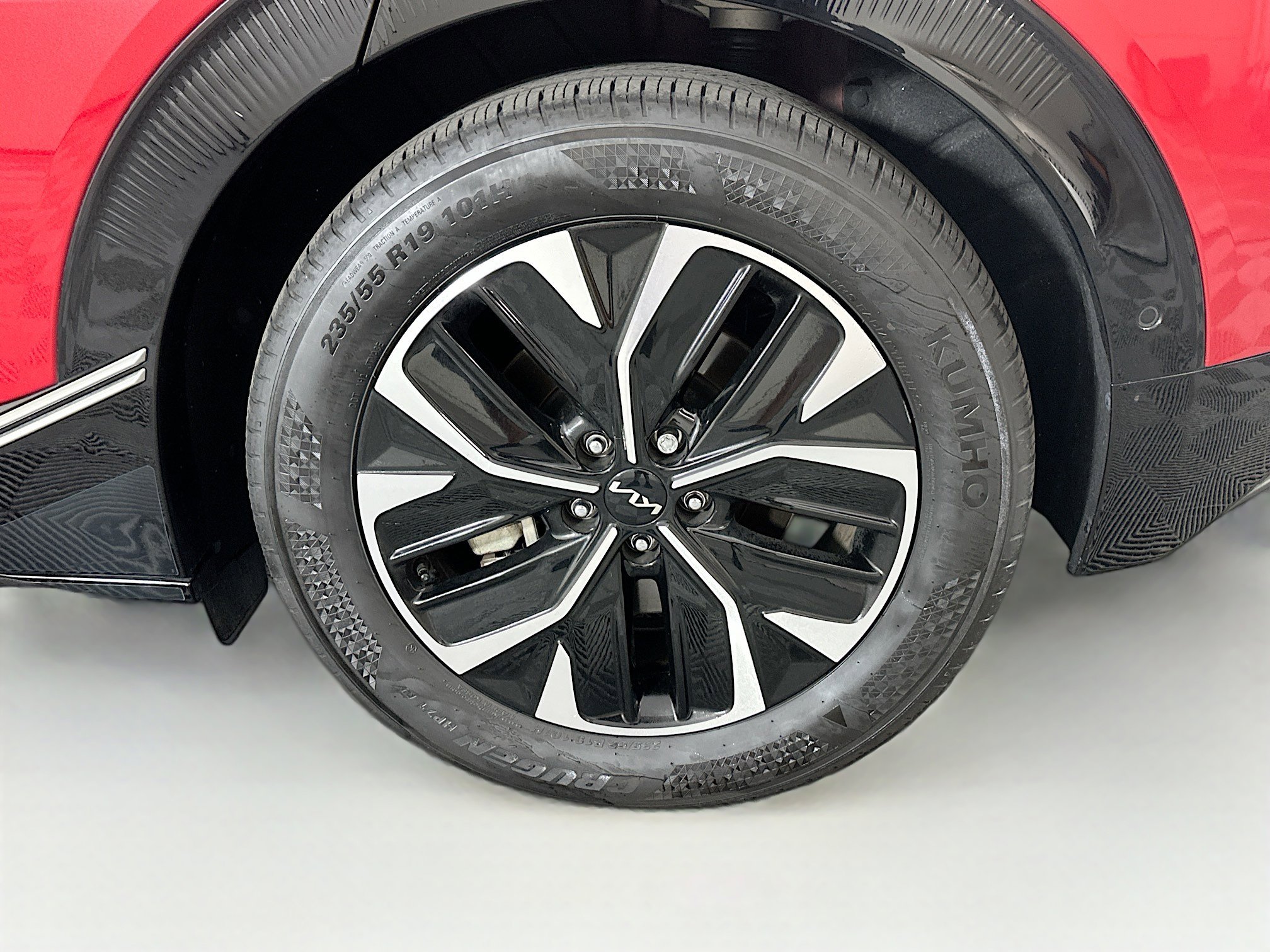 Used 2024 Kia EV6 Wind w/ Wind Technology Package RWD image 11