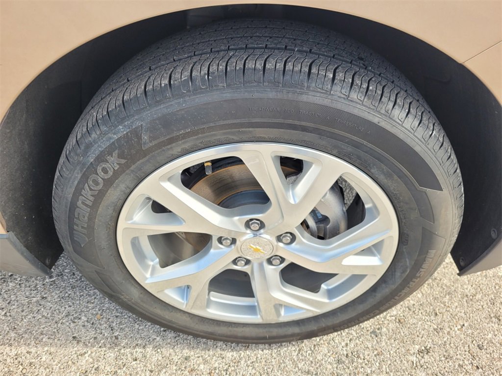 Used 2018 Chevrolet Equinox Premier image 22