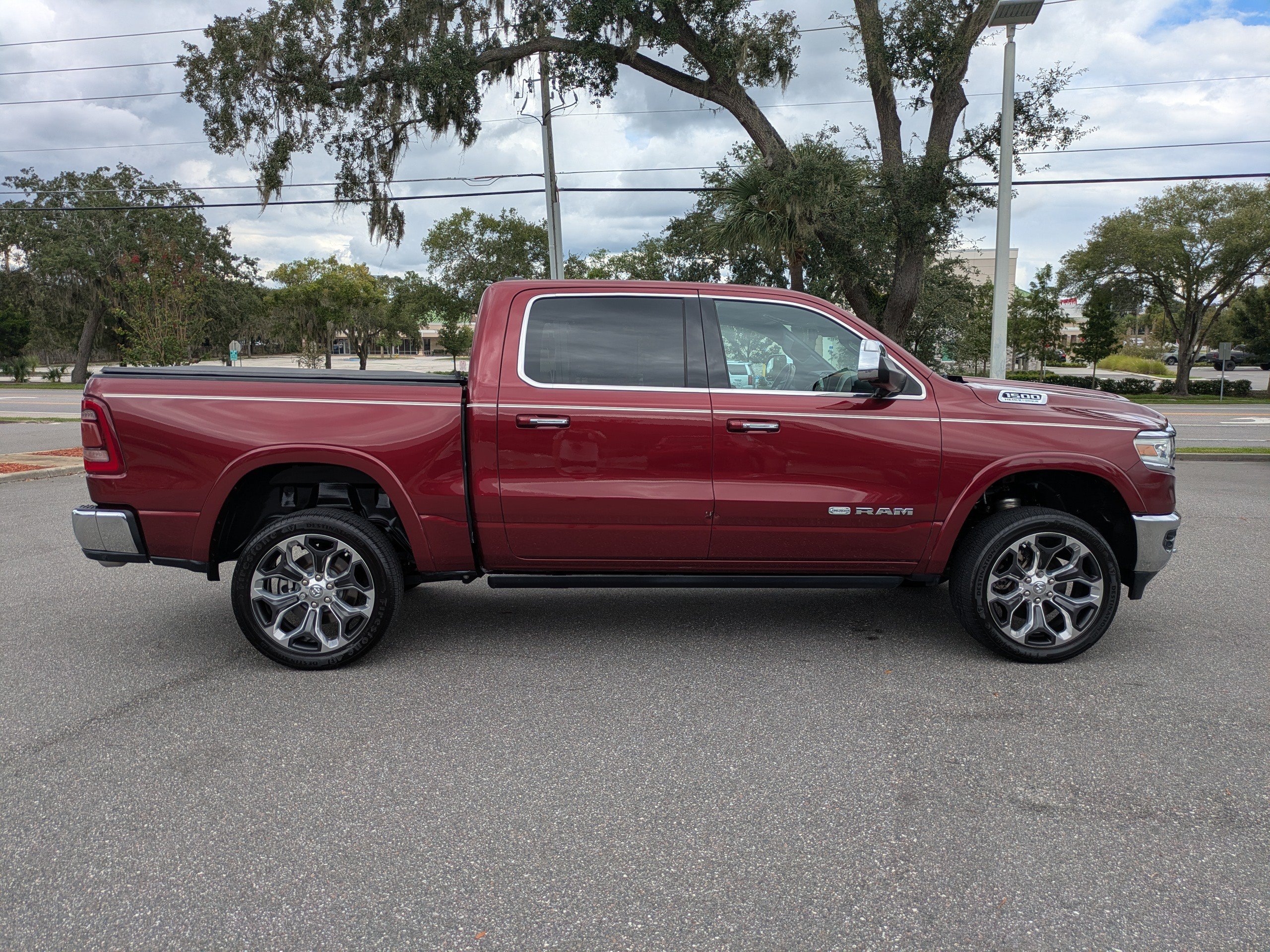 Used 2022 RAM 1500 Limited AWD/4WD image 3