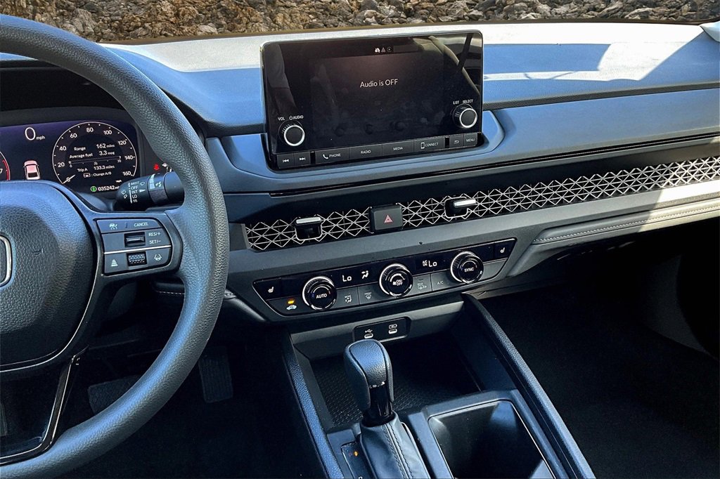 Used 2023 Honda Accord EX image 6