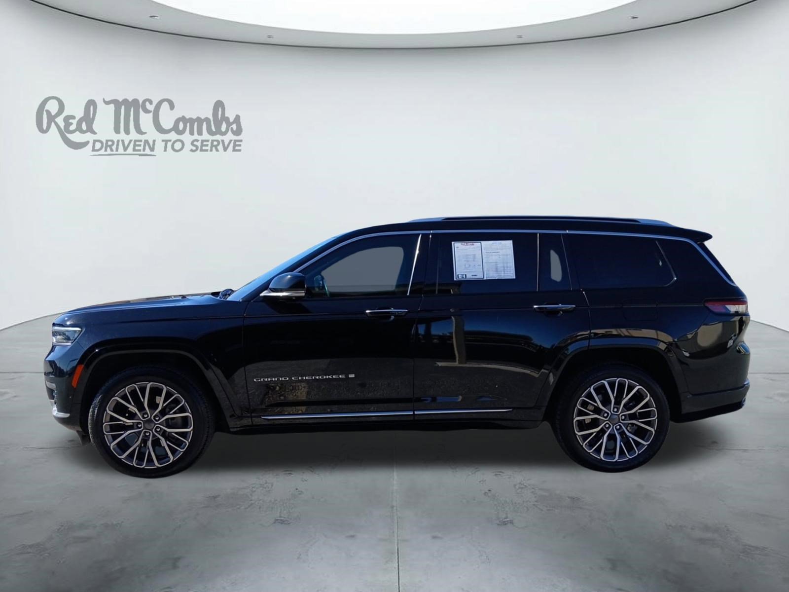 Used 2021 Jeep Grand Cherokee L Summit image 2