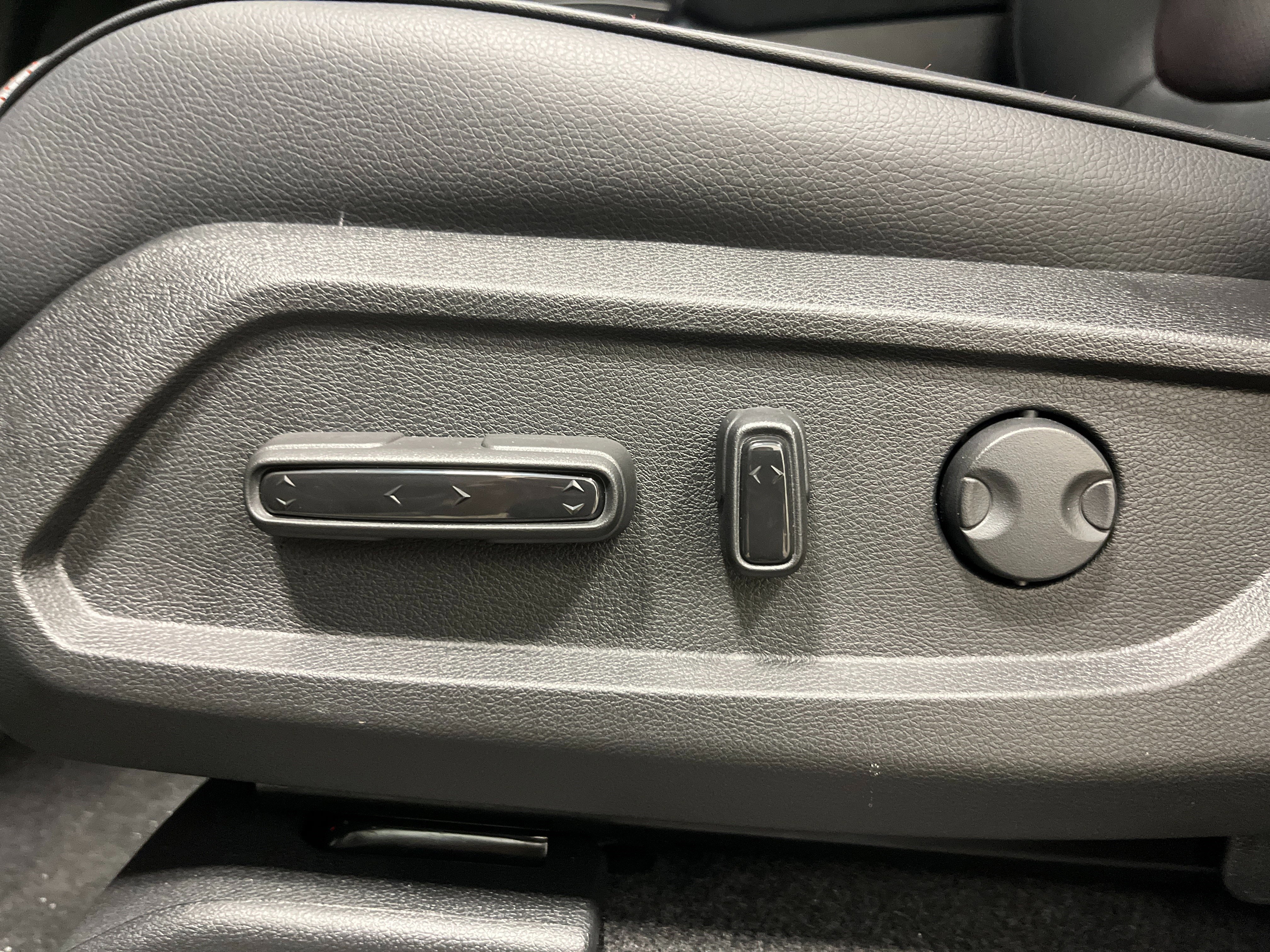 New 2026 Honda Pilot Black Edition image 15