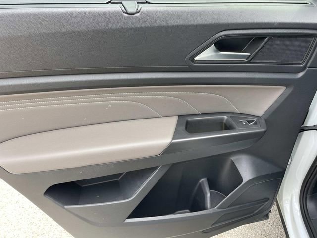 Used 2023 Volkswagen Atlas SE w/ Panoramic Sunroof Package FWD image 23