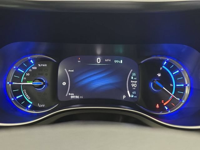 Used 2021 Chrysler Pacifica Limited w/ Uconnect Theater Family Group FWD image 19