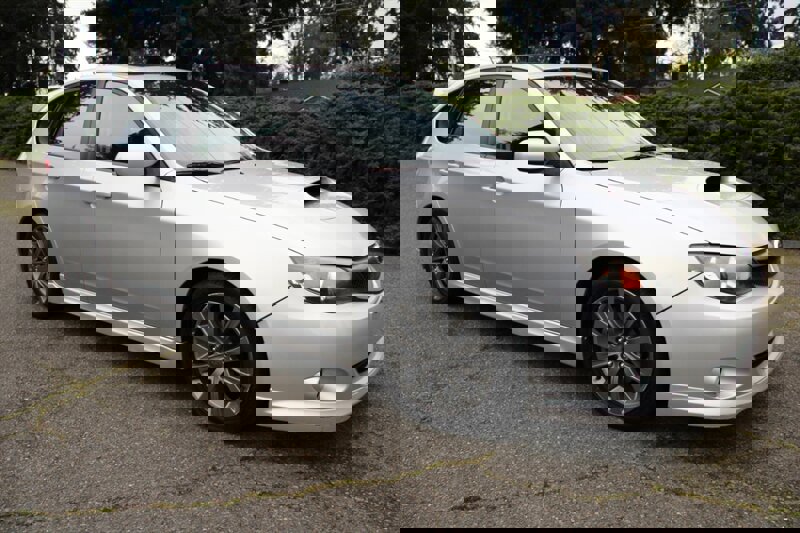 Used 2009 Subaru Impreza WRX Premium AWD/4WD image 2