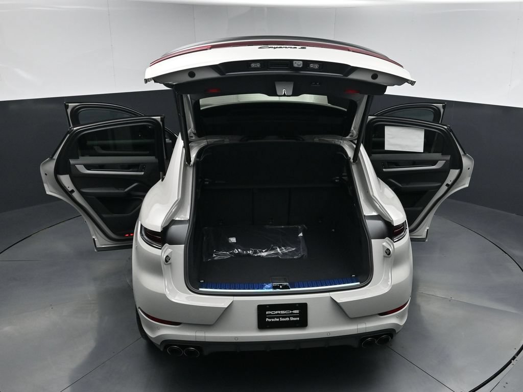 New 2026 Porsche Cayenne S AWD/4WD image 31