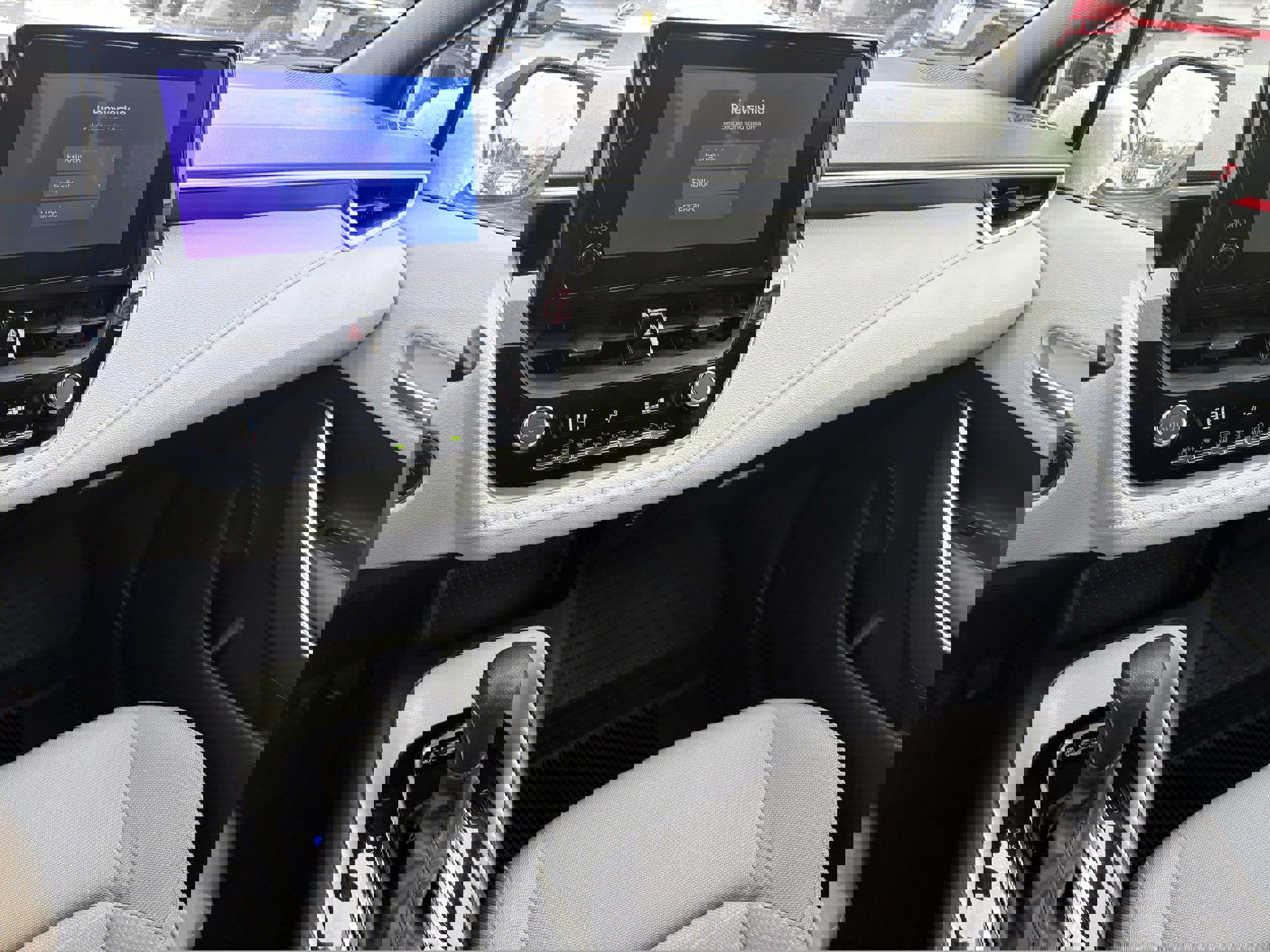 Used 2023 Toyota Corolla SE AWD/4WD image 9