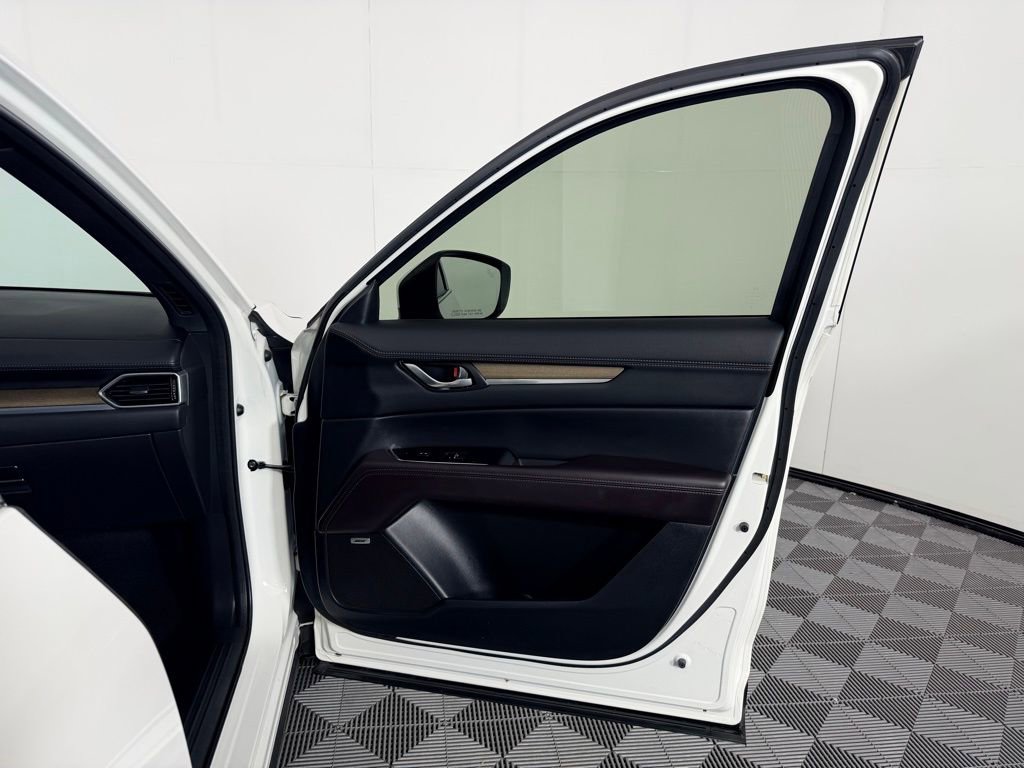 Used 2019 MAZDA CX-5 Signature image 35