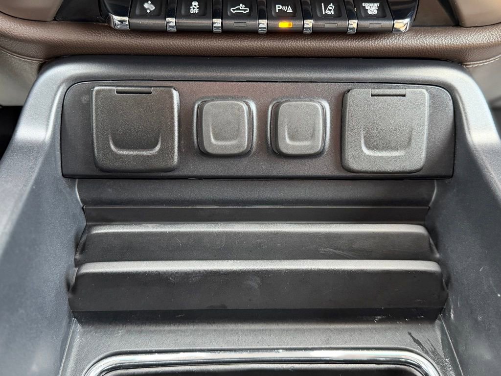 Used 2019 GMC Sierra 2500 Denali w/ Duramax Plus Package image 17