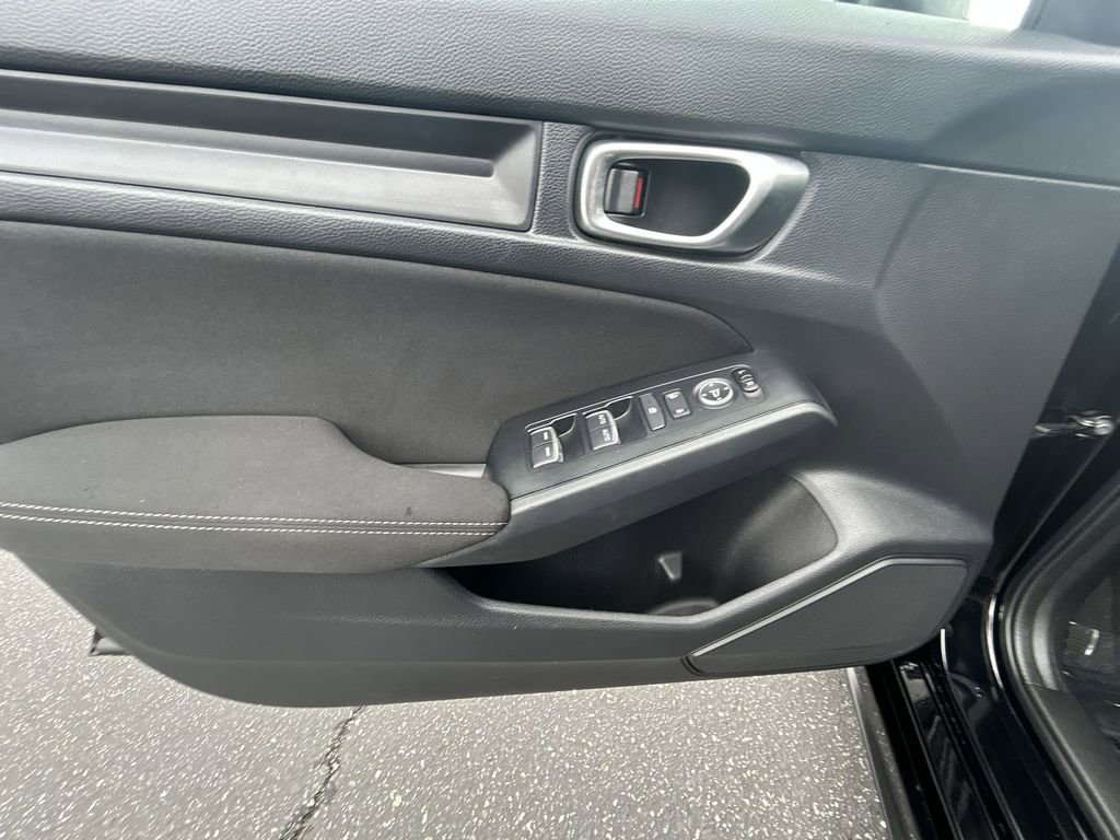 Used 2023 Honda Civic Sport image 13