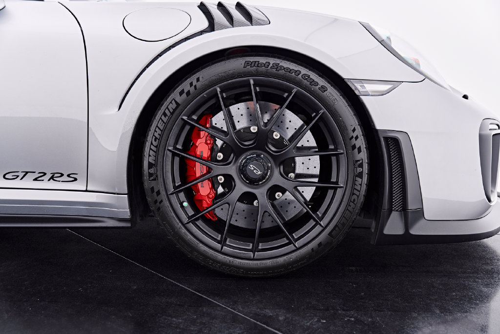 Used 2019 Porsche 911 GT2 RS RWD image 46