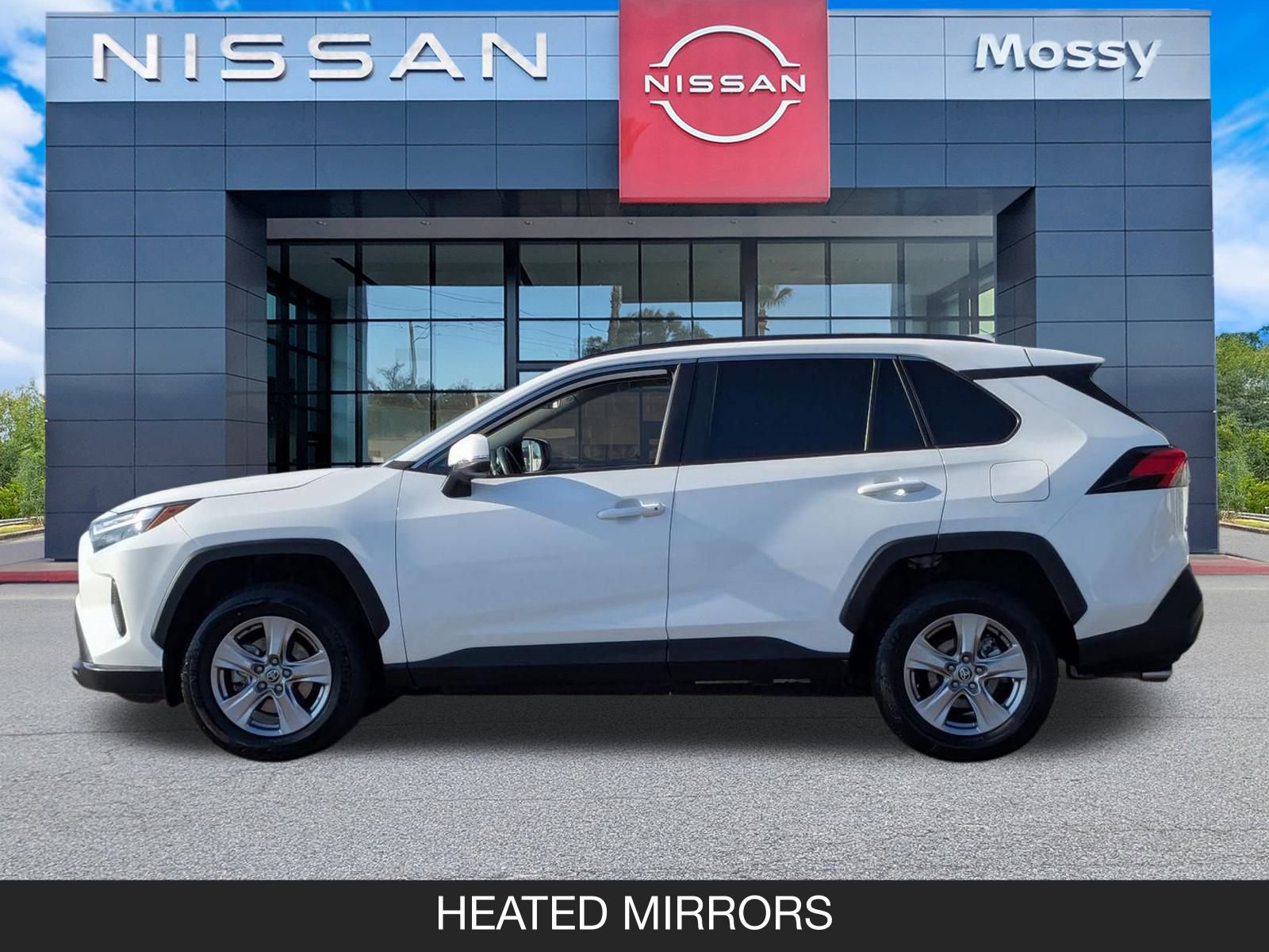Used 2023 Toyota RAV4 XLE image 6