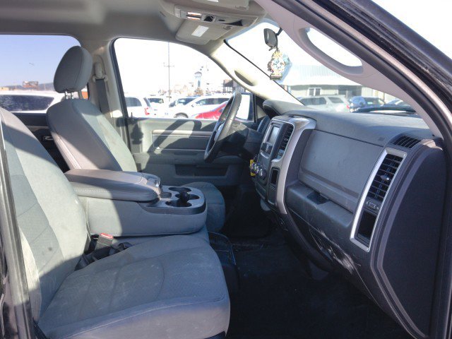 Used 2017 RAM 1500 Classic SLT image 30