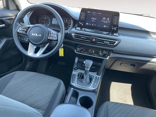 Used 2023 Kia Seltos LX AWD/4WD image 10